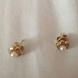 14kt gold earrings with pearls genuine